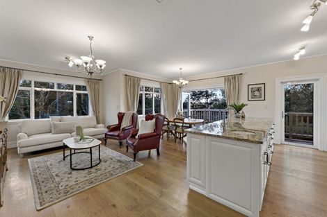 Photo of property in 4 Kereru Grove, Greenhithe, Auckland, 0632