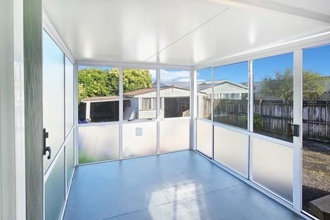 Photo of property in 7 West Coast Road, Glen Eden, Auckland, 0602