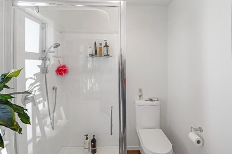 Photo of property in 15 Mcgrath Way, Taita, Lower Hutt, 5011