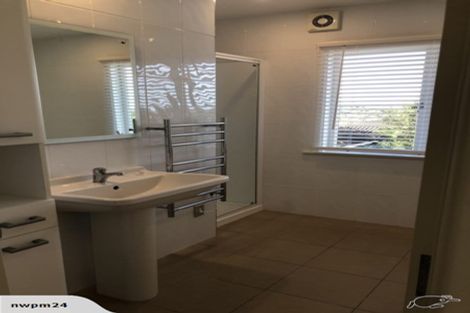 Photo of property in 28 Ridge Road, Howick, Auckland, 2014