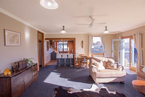Photo of property in 18 Albert Street, Winton, 9720