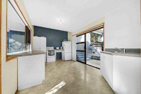 Photo of property in 26 Millbrook Road, Henderson, Auckland, 0612
