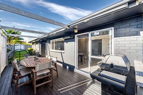 Photo of property in 32b Takutai Avenue, Bucklands Beach, Auckland, 2012