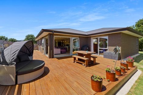 Photo of property in 12 Tamihana Street, Otaki, 5512