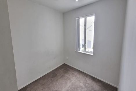 Photo of property in 7 Riroriro Close, Papakura, 2110