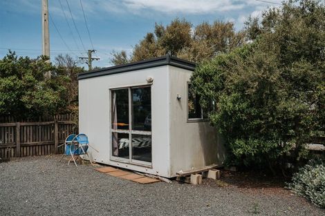 Photo of property in 14 Moana Street, Kaka Point, 9271