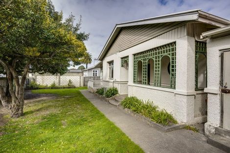 Photo of property in 32 Havelock Road, Hospital Hill, Napier, 4110
