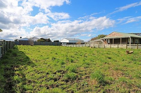 Photo of property in 9 Kauae Street, Manaia, 4612