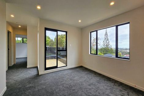 Photo of property in 7a Lewisham Street, Highland Park, Auckland, 2010