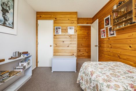 Photo of property in 26 Marchant Place, Westown, New Plymouth, 4310