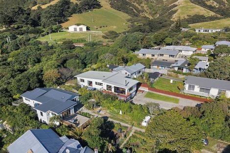 Photo of property in 5 Toenga Road, Pukerua Bay, 5026