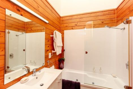 Photo of property in 54 Karina Road, Merrilands, New Plymouth, 4312