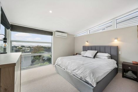 Photo of property in 36 Mantell Street, Seatoun, Wellington, 6022