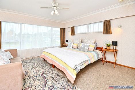 Photo of property in 74 Grande Vue Road, Hillpark, Auckland, 2102