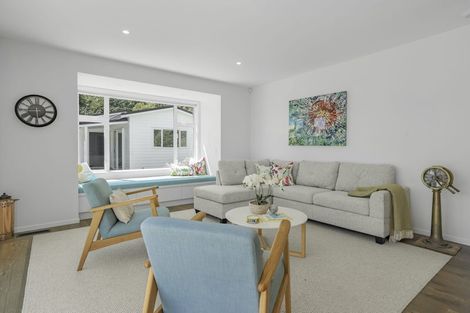 Photo of property in 23 Pukatea Street, Eastbourne, Lower Hutt, 5013