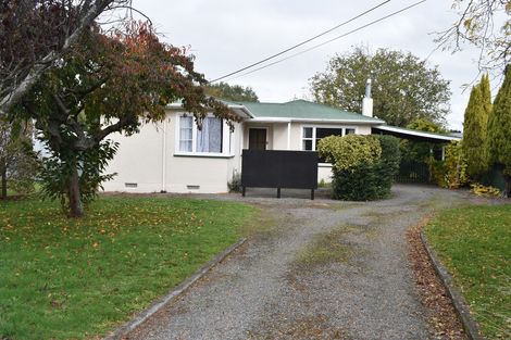 Photo of property in 75 Victoria Street, Carterton, 5713
