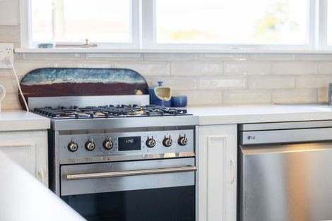 Photo of property in 2c Saint Leonard Street, Saint Johns Hill, Whanganui, 4501