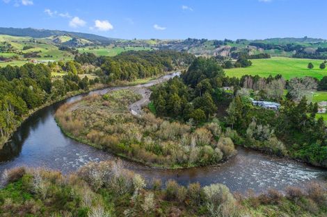 Photo of property in 205 Te Rena Road, Kakahi, 3989