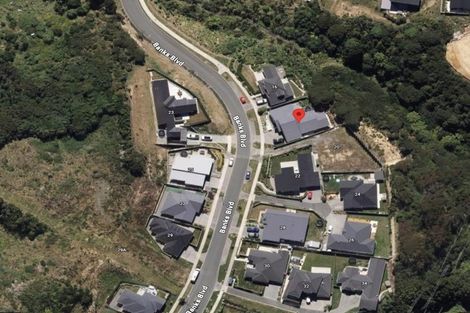Photo of property in 18 Banks Boulevard, Whitby, Porirua, 5024