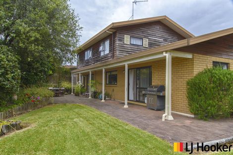 Photo of property in 10 Larkspur Court, The Gardens, Auckland, 2105