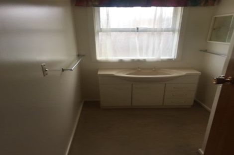 Photo of property in 5 Pahau Place, Cracroft, Christchurch, 8025