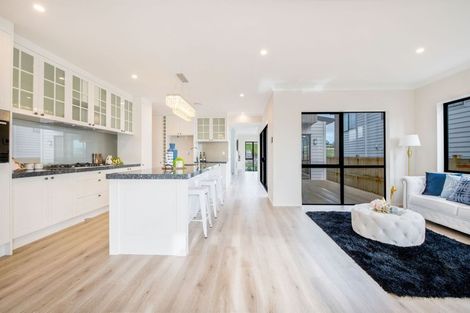 Photo of property in 18 Lime Hill Rise, Flat Bush, Auckland, 2019