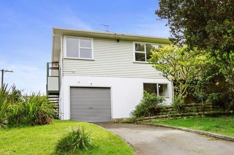 Photo of property in 35a Ranui Terrace, Tawa, Wellington, 5028