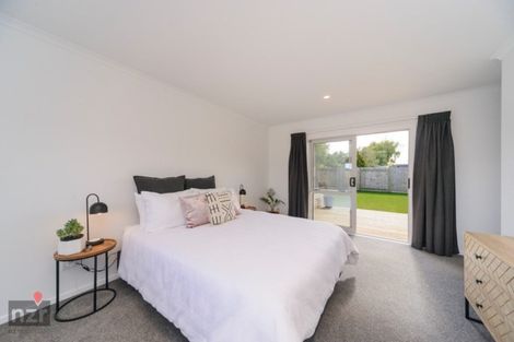 Photo of property in 18 Wescombe Grove, Feilding, 4702