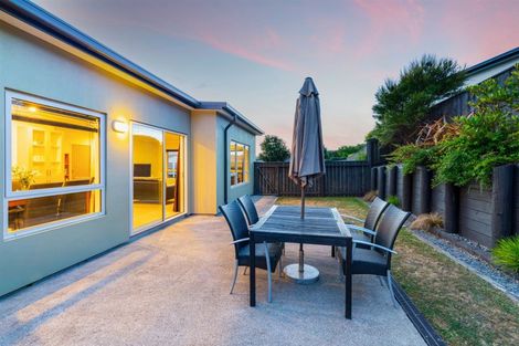 Photo of property in 7 Sumner Terrace, Aotea, Porirua, 5024