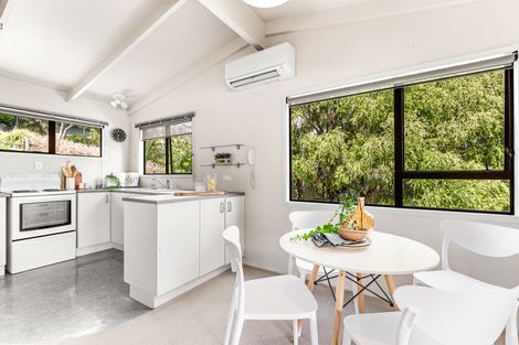 Photo of property in 5a Rangimaarie Crescent, Snells Beach, 0920