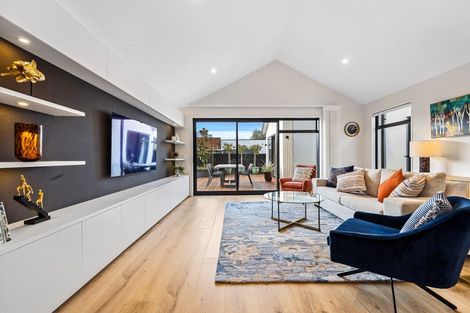 Photo of property in 69a Wai-iti Terrace, Bryndwr, Christchurch, 8052