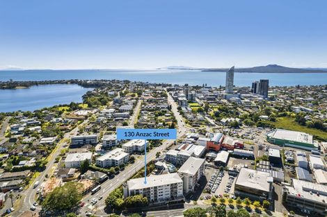 Photo of property in Shoal Haven Apartments, 408a/130 Anzac Street, Takapuna, Auckland, 0622