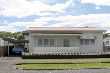 Photo of property in 8 Alexander Street, Whanganui, 4500