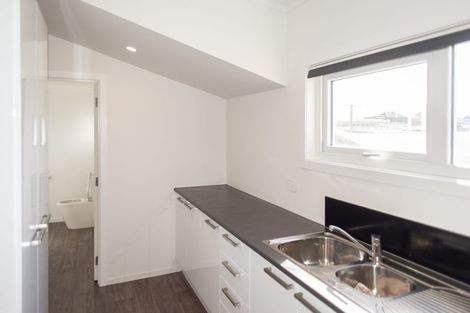 Photo of property in 33 Reid Road, South Dunedin, Dunedin, 9012