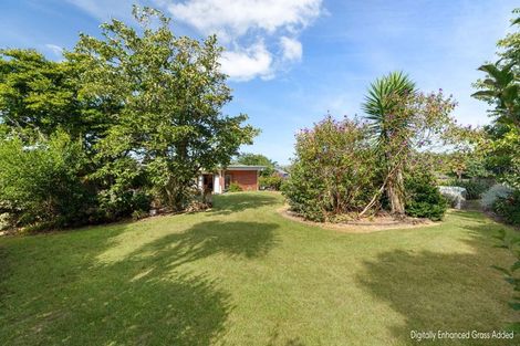 Photo of property in 2 Cemetery Road, Waiuku, 2123