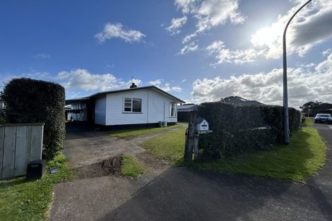 Photo of property in 5 Clouston Place, Opunake, 4616