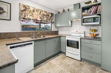 Photo of property in 7 Belgrove Drive, Waipukurau, 4200