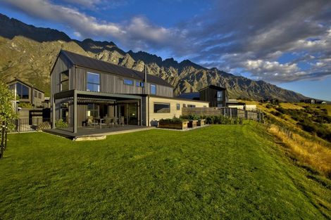 Photo of property in 97 Spur Ridge Rise, Jacks Point, 9371