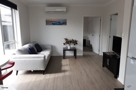 Photo of property in 61 Te Kio Crescent, Papamoa Beach, Papamoa, 3118