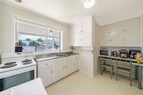 Photo of property in 120 Kings Crescent, Hutt Central, Lower Hutt, 5010
