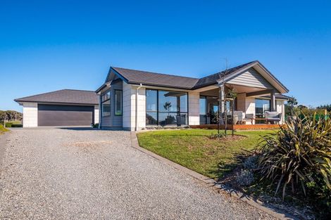 Photo of property in 28 Ferndale Drive, Waikanae, 5036