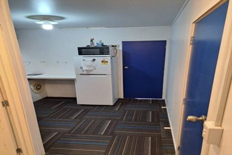 Photo of property in 42a Farwood Drive, Henderson, Auckland, 0612