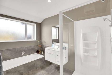 Photo of property in 15 Riverside Way, Amberley, 7410