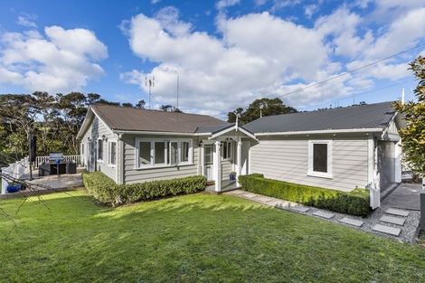 Photo of property in 13 Blacks Road, Greenhithe, Auckland, 0632