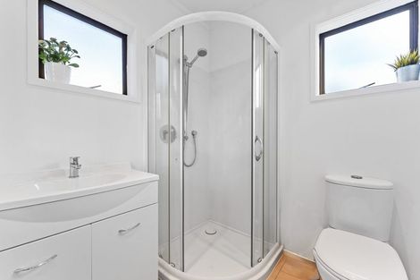 Photo of property in 1/10 Harley Road, Hauraki, Auckland, 0622