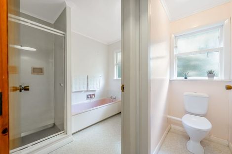 Photo of property in 14a Donald Crescent, Karori, Wellington, 6012