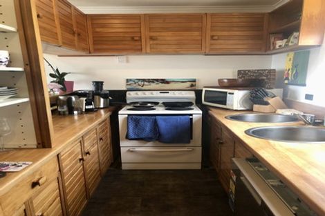 Photo of property in 2 Oriental Terrace, Mount Victoria, Wellington, 6011