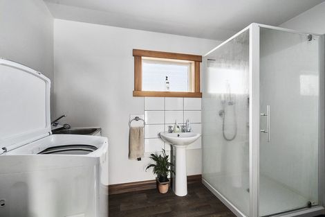 Photo of property in 119 Roberts Line, Kelvin Grove, Palmerston North, 4414