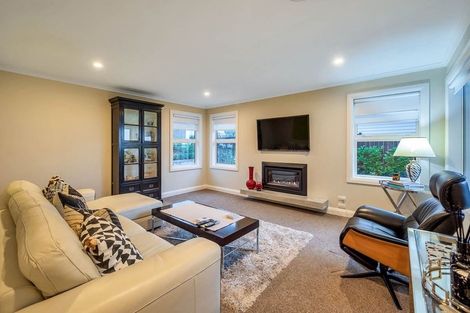 Photo of property in 31 Pioneer Rise, Silverdale, 0932