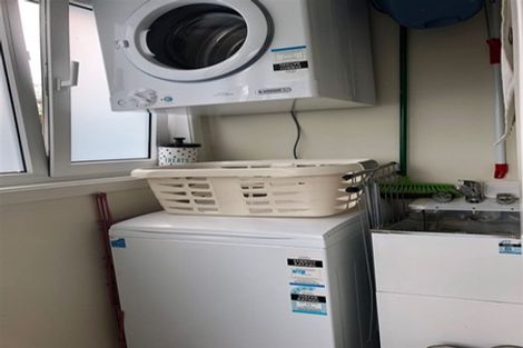 Photo of property in 1/84 Rosier Road, Glen Eden, Auckland, 0602